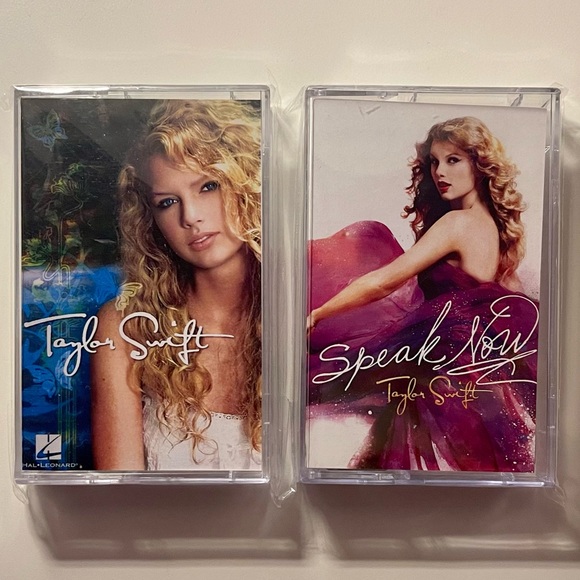 SEALED! Taylor Swift - Debut & Speak Now Cassettes - Picture 2 of 3